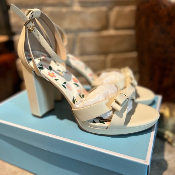 NIB Draper James RSVP Averie, open toe heels/sandals, 3.75" heel, 10m - Picture 4 of 7